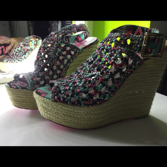 Betsey Johnson wedges - Picture 3 of 4
